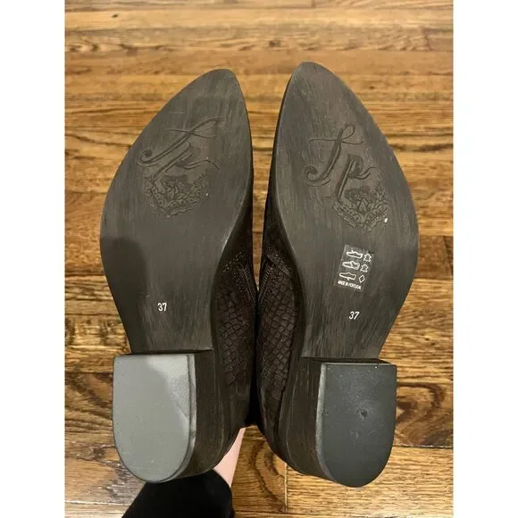 NIB Free People Crossings Western Snake Embossed Ankle Boot in Taupe 7 - Picture 4 of 10